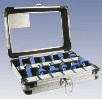 Набор фрез Кратон 12шт 012S — купить в интернет-магазине amurinstrument.ru с доставкой по #WF_CITY_DAT# | Каталог с характеристиками и ценами набор фрез кратон 12шт 012s, купить metabo, купить husqvarna, купить bosch, купить makita, купить hitachi, купить hikoki, купить oregon, купить stihl