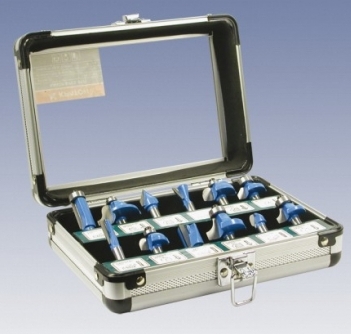 Набор фрез Кратон 12шт 012D — купить в интернет-магазине amurinstrument.ru с доставкой по #WF_CITY_DAT# | Каталог с характеристиками и ценами набор фрез кратон 12шт 012d, купить metabo, купить husqvarna, купить bosch, купить makita, купить hitachi, купить hikoki, купить oregon, купить stihl