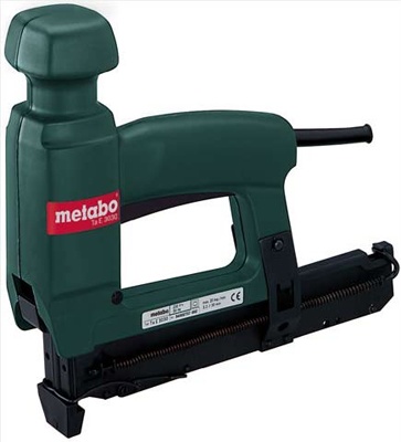 Степлер METABO Та М 3034 — купить в интернет-магазине amurinstrument.ru с доставкой по #WF_CITY_DAT# | Каталог с характеристиками и ценами степлер metabo та м 3034, купить metabo, купить husqvarna, купить bosch, купить makita, купить hitachi, купить hikoki, купить oregon, купить stihl