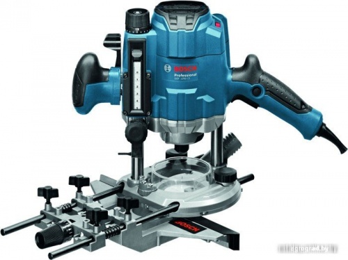 Фрезер BOSCH GOF1250CE — купить в интернет-магазине amurinstrument.ru с доставкой по #WF_CITY_DAT# | Каталог с характеристиками и ценами фрезер bosch gof1250ce, купить metabo, купить husqvarna, купить bosch, купить makita, купить hitachi, купить hikoki, купить oregon, купить stihl